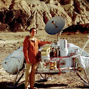 Carl Sagan with a Viking probe